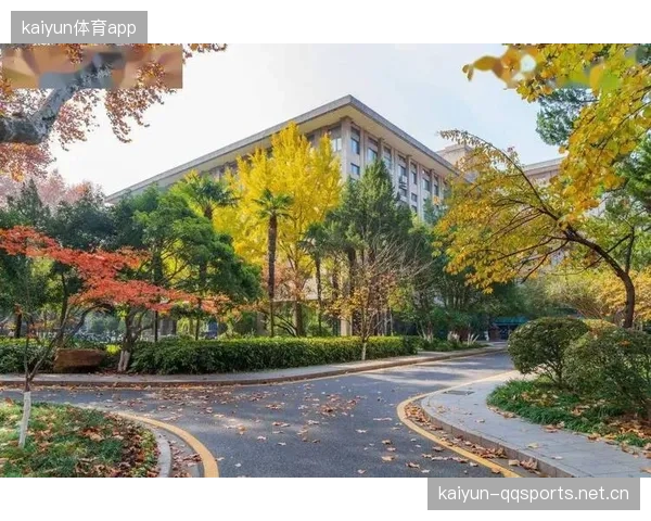里斯本竞技双轮驱动：青年培养导向与商业变现新战略
